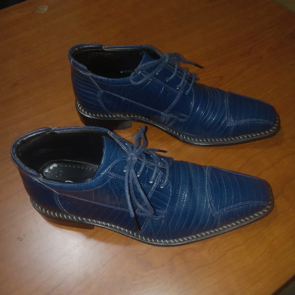 Men's Blue Embossed Leather Lace-Up Dress Boots